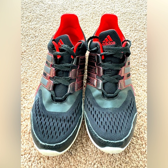 Adidas red and black running shoes size 4Y - Picture 2 of 5